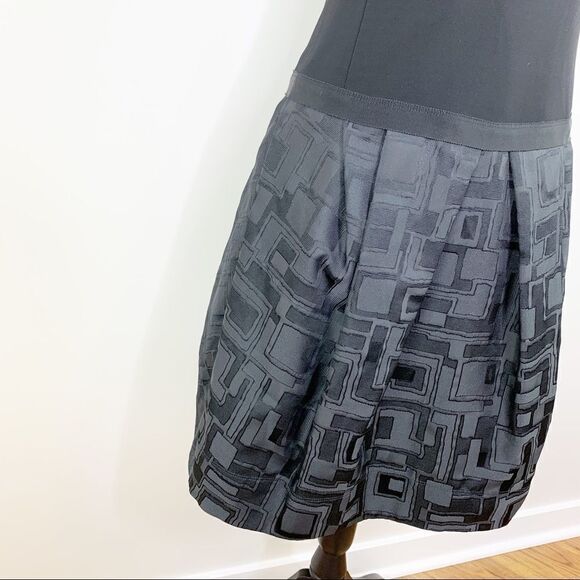 Lida Baday Black Short Sleeved Cocktail Dress w/Full Skirt and Grosgrain Trim 8‎ - Picture 9 of 13